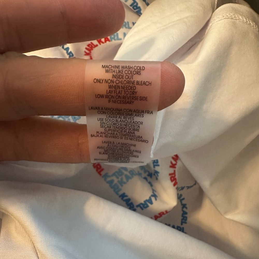 Karl‎ Lagerfeld White Graphic Tee with Bonjour Print, size Medium NWT - Picture 7 of 7